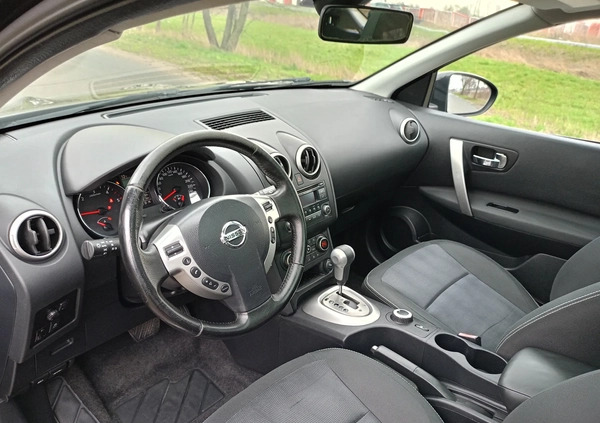 Nissan Qashqai+2 cena 23500 przebieg: 223000, rok produkcji 2011 z Września małe 137